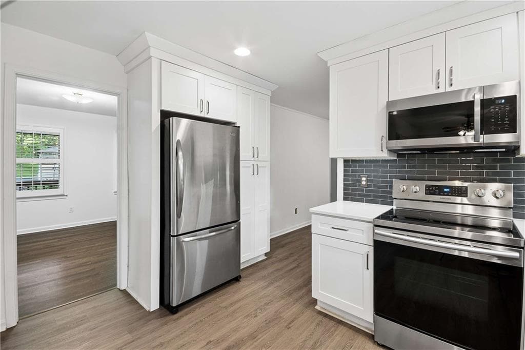 3 bedroom, 2 bathroom, 1,983 sq ft single family residence for sale at 2719 Oswood Drive, Tucker, GA 30084 — photo 5