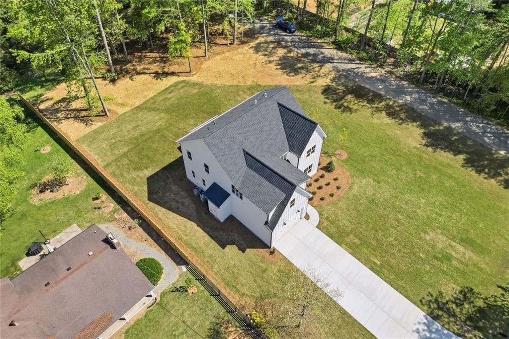 5 bedroom, 5 bathroom, 3,382 sq ft single family residence for sale at 2487 Sims Drive, Marietta, GA 30066 — photo 6