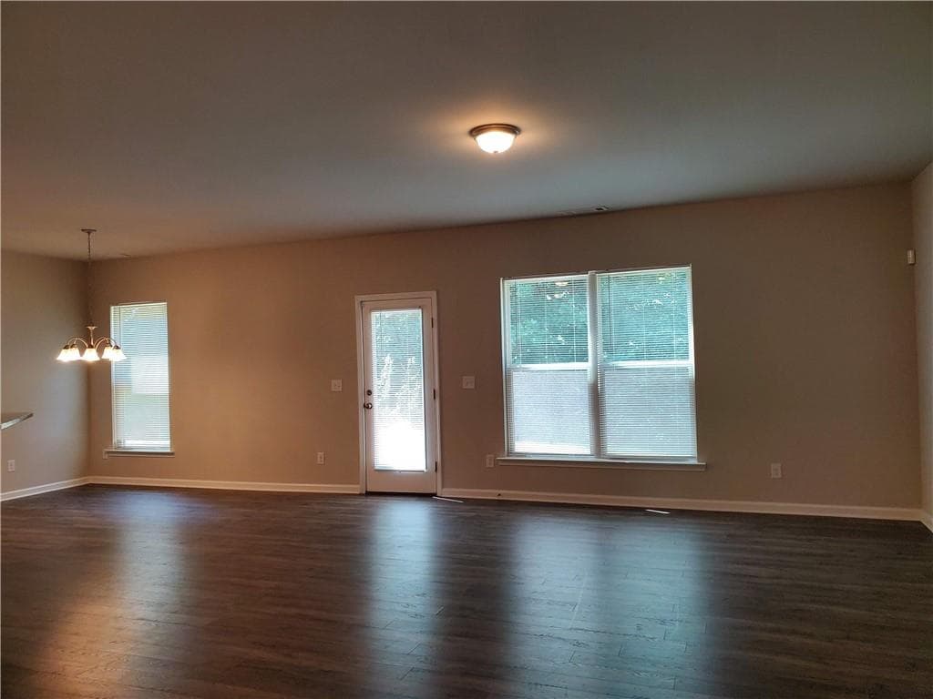 3 bedroom, 3 bathroom, 1,954 sq ft single family residence for rent at 165 Canvas Ives Drive, Lawrenceville, GA 30045 for $2,100 a month — photo 5