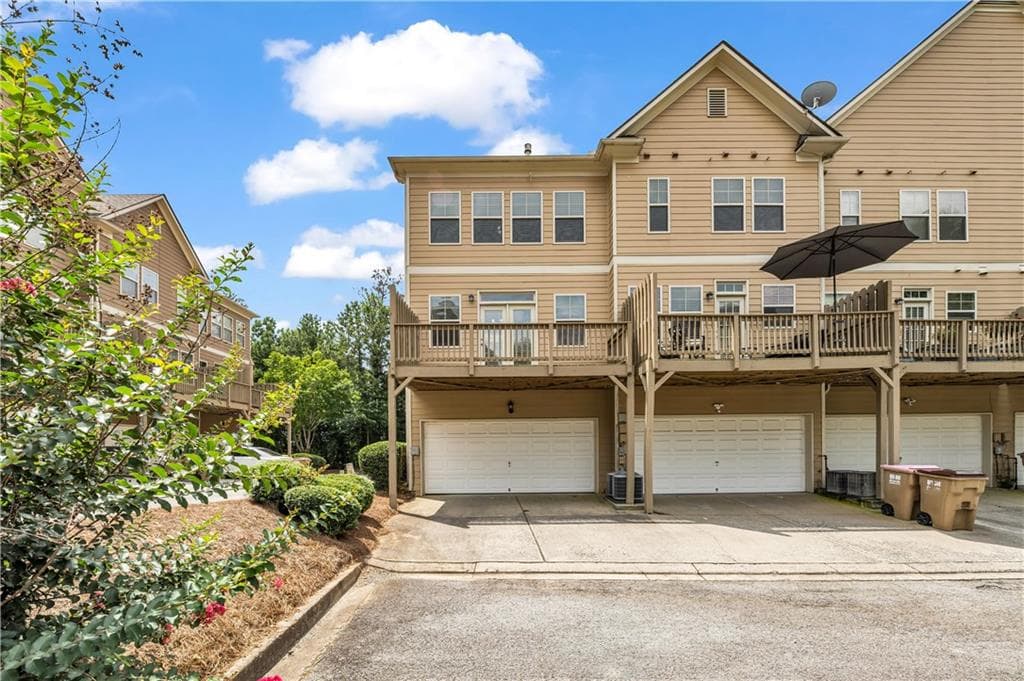 3 bedroom, 4 bathroom, 2,260 sq ft townhouse for rent at 501 Grove Field Court, Suwanee, GA 30024 for $2,500 a month — photo 6