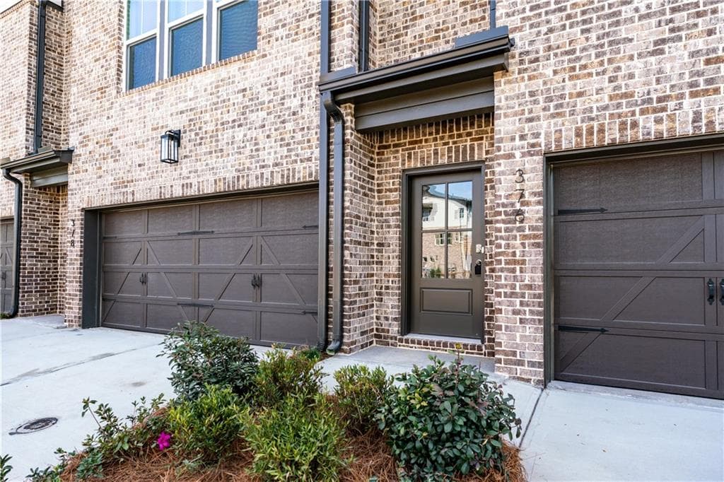 4 bedroom, 4 bathroom, 2,594 sq ft townhouse for rent at 376 Sunset Hollow Street, Sugar Hill, GA 30518 for $2,800 a month — photo 3