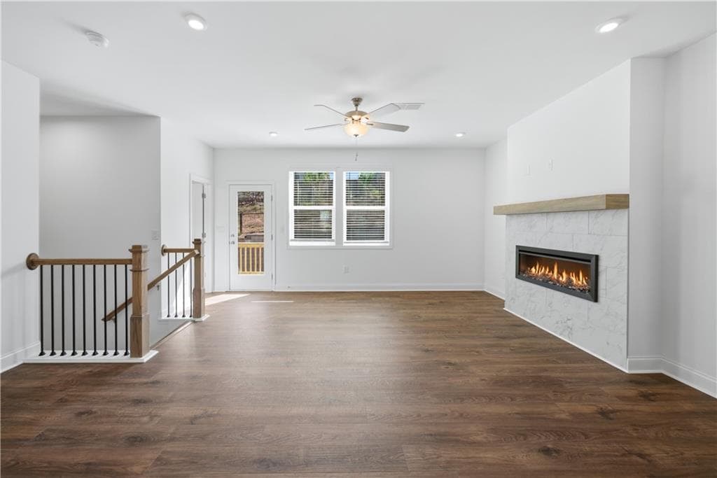 4 bedroom, 4 bathroom, 2,594 sq ft townhouse for rent at 376 Sunset Hollow Street, Sugar Hill, GA 30518 for $2,800 a month — photo 7