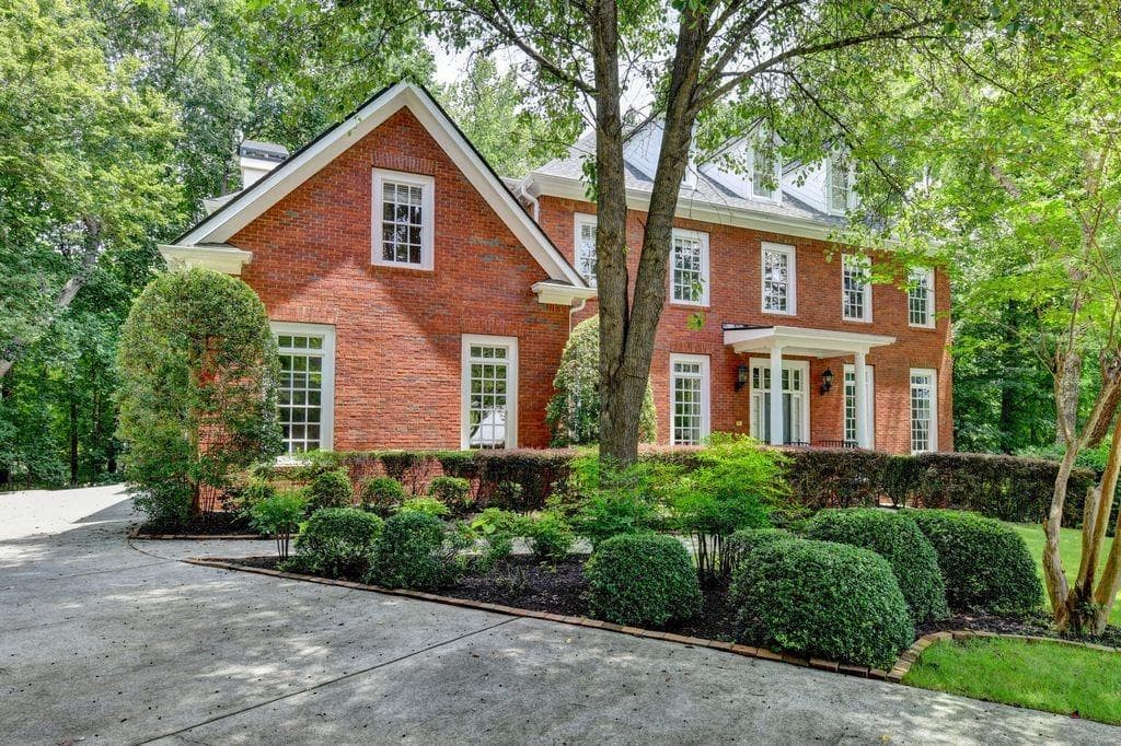 7 bedroom, 8 bathroom, 7,700 sq ft single family residence sold at 1429 Spyglass Hill Drive, Johns Creek, GA 30097