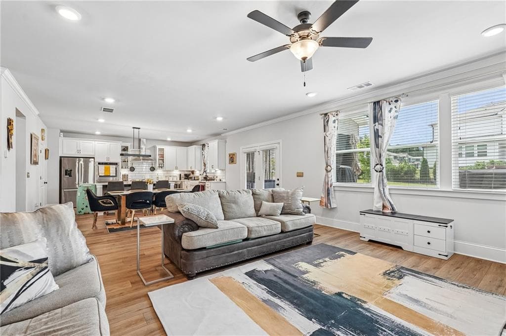 4 bedroom, 3 bathroom, 3,104 sq ft single family residence for sale at 501 Cunninghame Court, Peachtree City, GA 30269 — photo 9