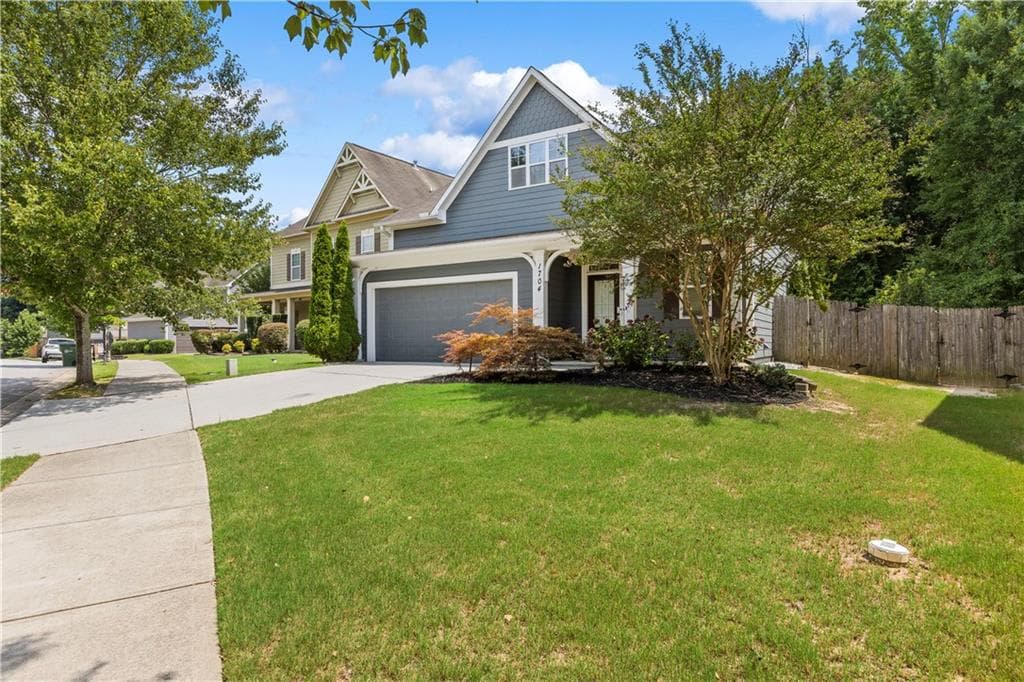4 bedroom, 3 bathroom, 1,836 sq ft single family residence for rent at 1704 Drew Drive, Atlanta, GA 30318 for $3,400 a month — photo 2