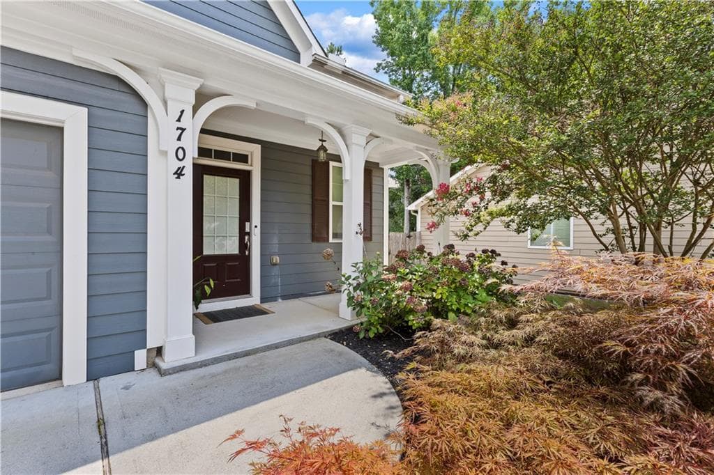 4 bedroom, 3 bathroom, 1,836 sq ft single family residence for rent at 1704 Drew Drive, Atlanta, GA 30318 for $3,400 a month — photo 4