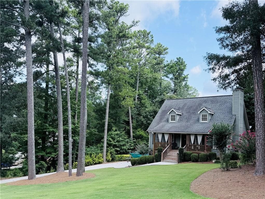 3 bedroom, 3 bathroom, 1,920 sq ft single family residence sold at 502 Oconee Court, Woodstock, GA 30188