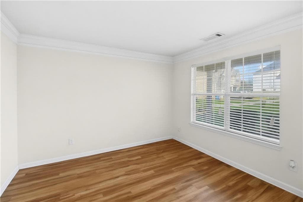 4 bedroom, 3 bathroom, 2,620 sq ft single family residence for sale at 95 Carrington Circle, Covington, GA 30016 — photo 4