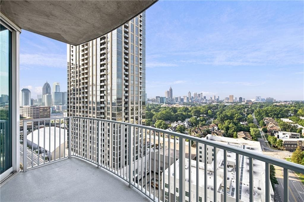 2 bedroom, 2 bathroom, 1,045 sq ft condominium sold at 361 17th Street 1623, Atlanta, GA 30363