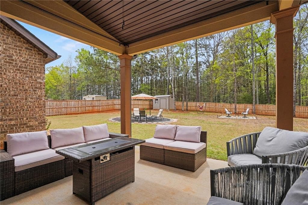 4 bedroom, 4 bathroom, 2,998 sq ft single family residence for sale at 197 Tapestry Drive, Mcdonough, GA 30252 — photo 2