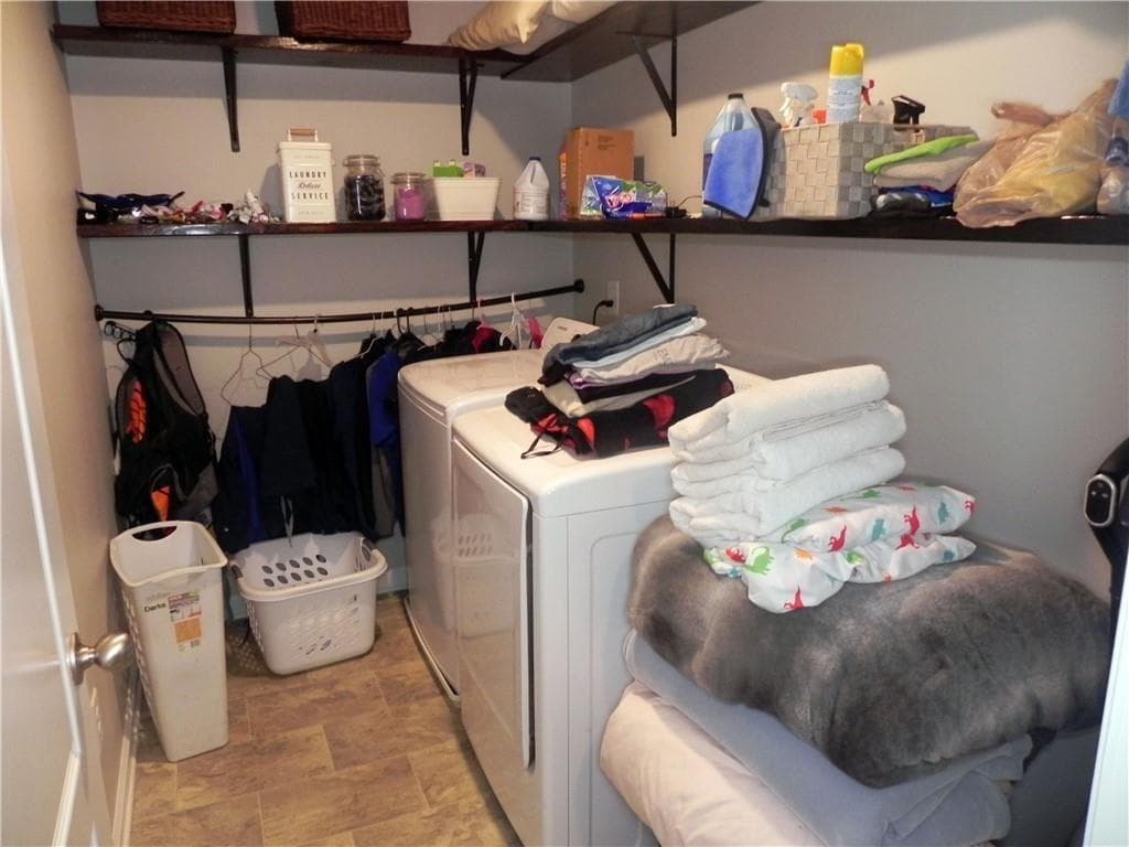 4 bedroom, 3 bathroom, 1,956 sq ft single family residence for sale at 1101 Senator Road, Douglasville, GA 30134 — photo 8