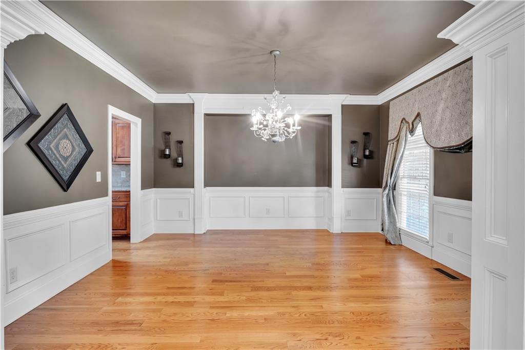 5 bedroom, 4 bathroom, 4,246 sq ft single family residence for sale at 1020 Cranbrook Glen Lane, Snellville, GA 30078 — photo 6