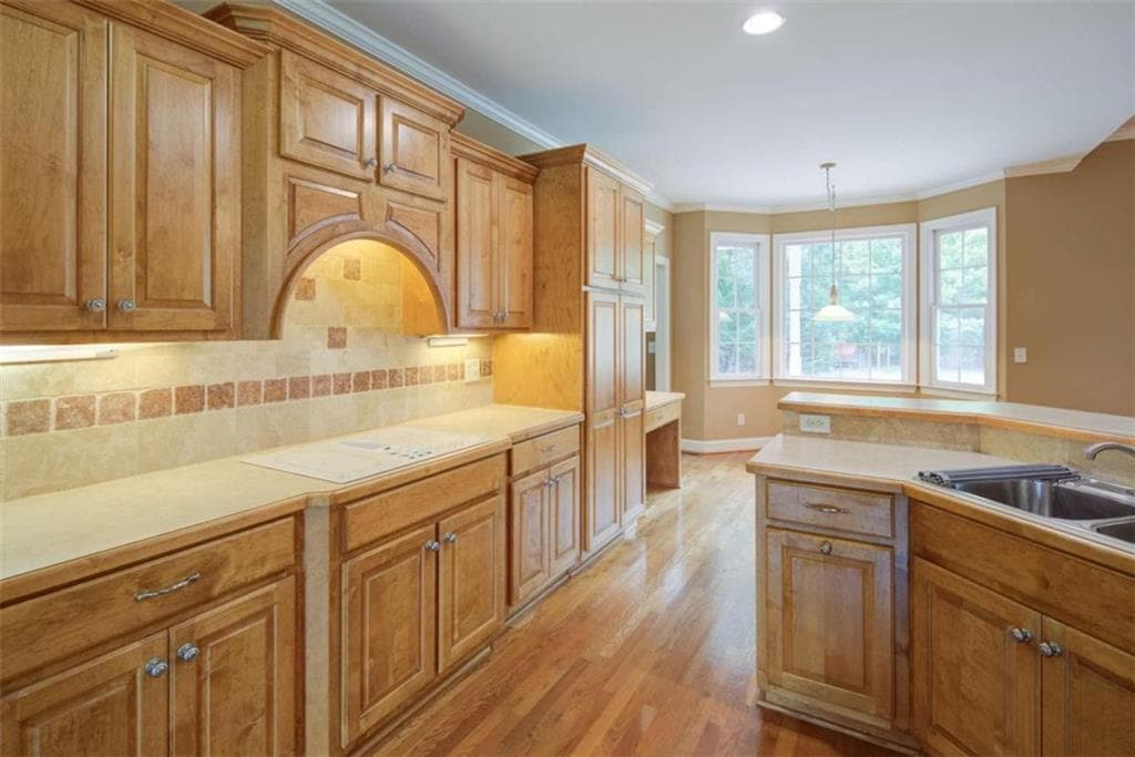 3 bedroom, 3 bathroom, 2,511 sq ft single family residence for sale at 8145 Bennett Lane, Gainesville, GA 30506 — photo 2