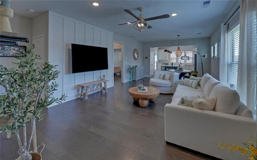 2 bedroom, 2 bathroom, 1,580 sq ft single family residence for sale at 5690 Maple Bluff Way, Hoschton, GA 30548 — photo 8