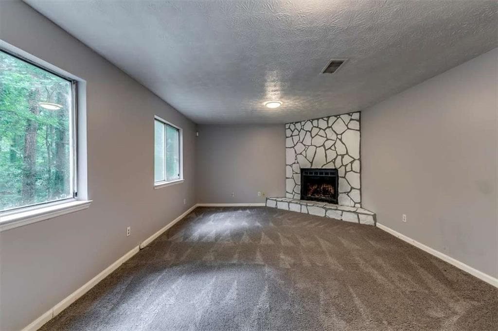 3 bedroom, 2 bathroom, 1,800 sq ft single family residence for sale at 759 Greenhedge Drive, Stone Mountain, GA 30088 — photo 7