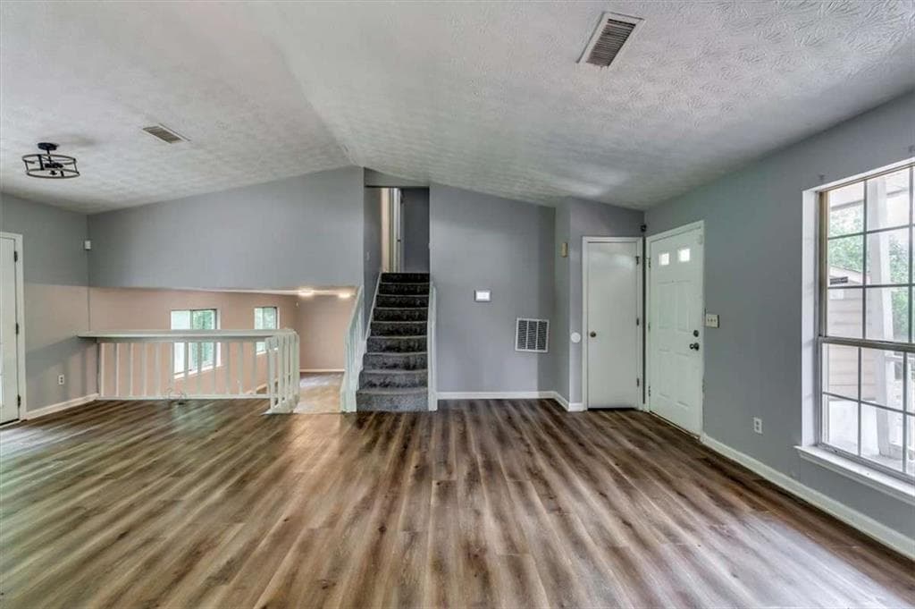 3 bedroom, 2 bathroom, 1,800 sq ft single family residence for sale at 759 Greenhedge Drive, Stone Mountain, GA 30088 — photo 10