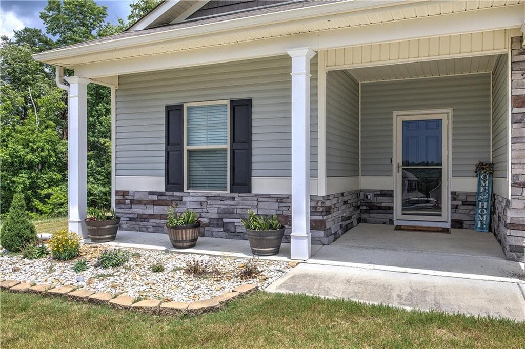 3 bedroom, 2 bathroom, 1,476 sq ft single family residence under contract at 134 Caseys Ridge Road, Rockmart, GA 30153 — photo 7