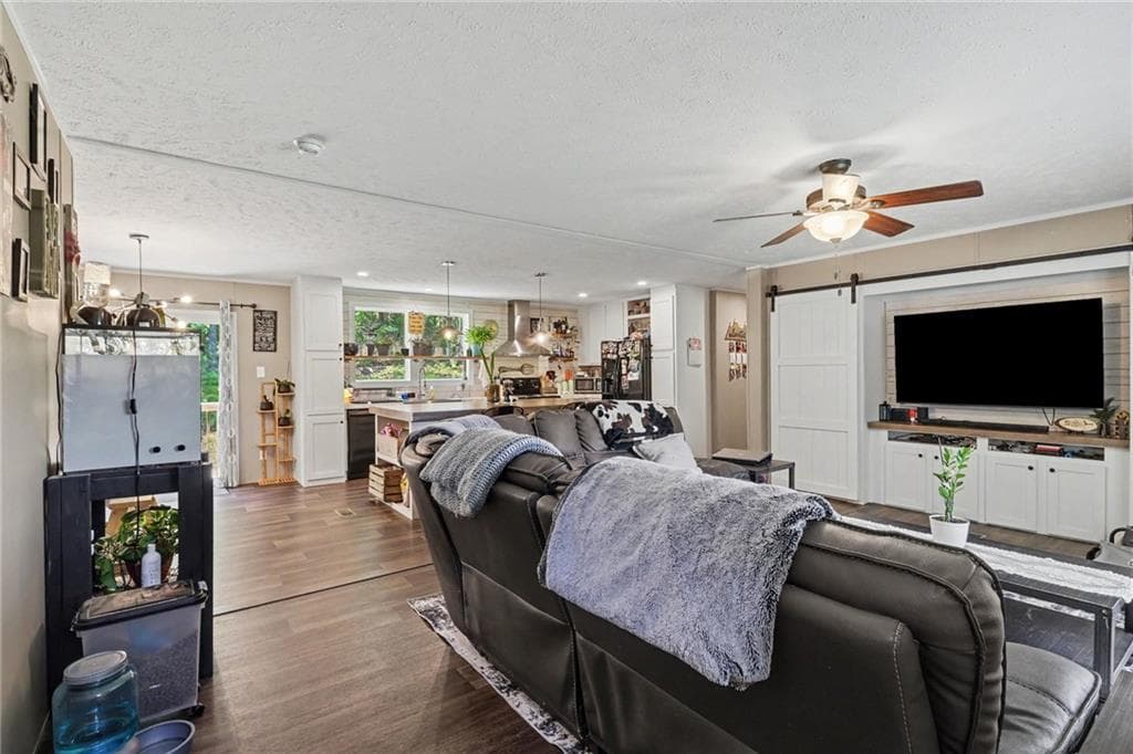 3 bedroom, 2 bathroom, 1,512 sq ft single family residence for sale at 116 Ramblewood Lane, Jasper, GA 30143 — photo 6