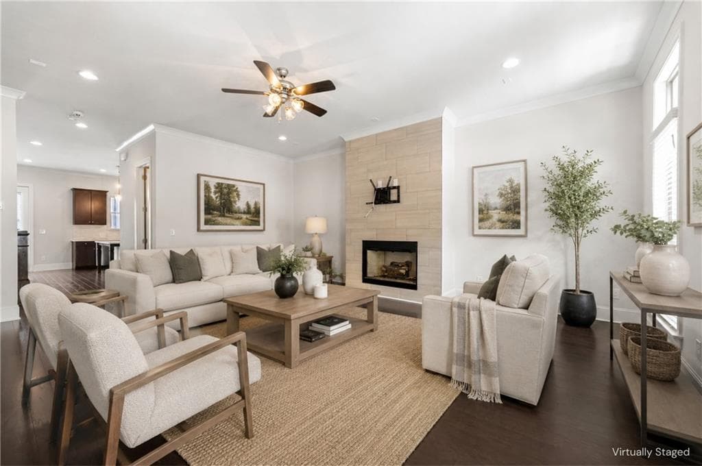 3 bedroom, 4 bathroom, 2,703 sq ft townhouse for sale at 600 Alexander Hills, Decatur, GA 30032 — photo 2