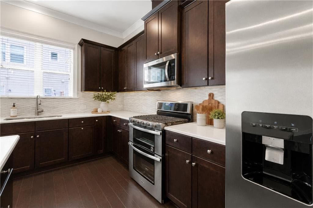 3 bedroom, 4 bathroom, 2,703 sq ft townhouse for sale at 600 Alexander Hills, Decatur, GA 30032 — photo 6
