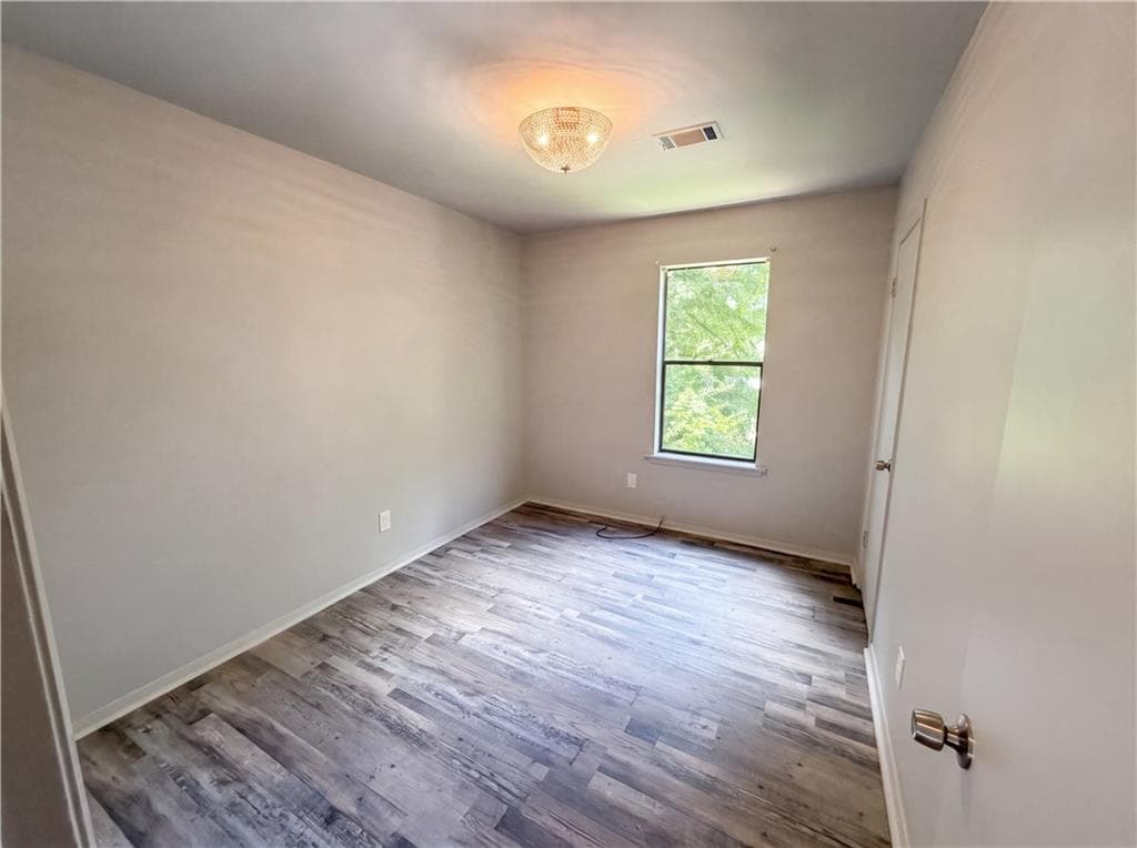 3 bedroom, 2 bathroom, 1,485 sq ft single family residence under contract at 691 Millay Court, Stone Mountain, GA 30088 — photo 7