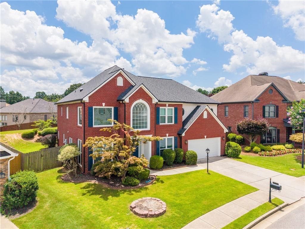 5 bedroom, 3 bathroom, 3,545 sq ft single family residence for sale at 5023 Duxford Drive, Smyrna, GA 30082 — photo 2