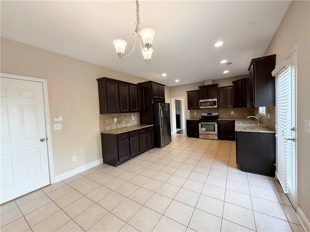 5 bedroom, 4 bathroom, 3,414 sq ft single family residence for rent at 3829 Baxley Ridge Drive, Suwanee, GA 30024 for $2,800 a month — photo 8
