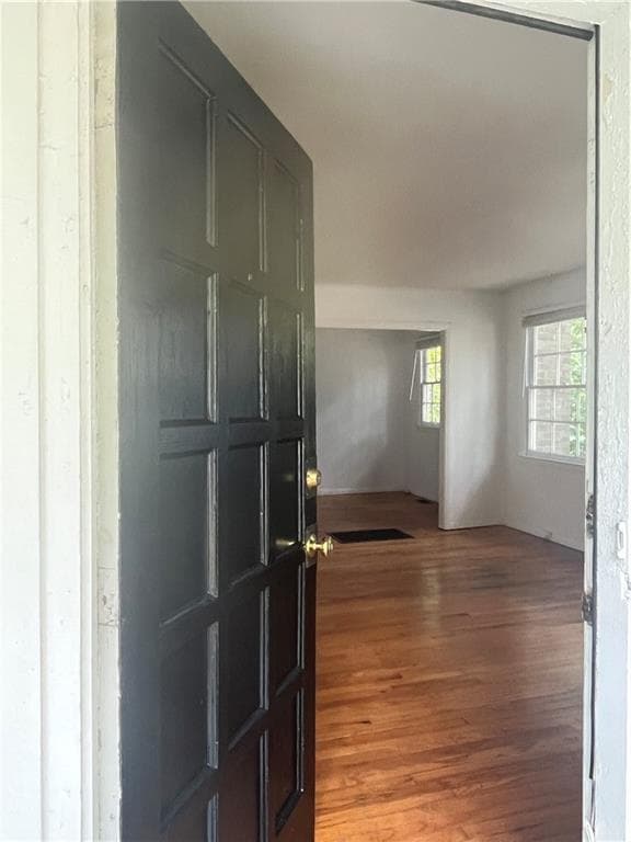 2 bedroom, 1 bathroom, 720 sq ft single family residence for rent at 1612 Tallulah Street, Atlanta, GA 30318 for $1,650 a month — photo 4