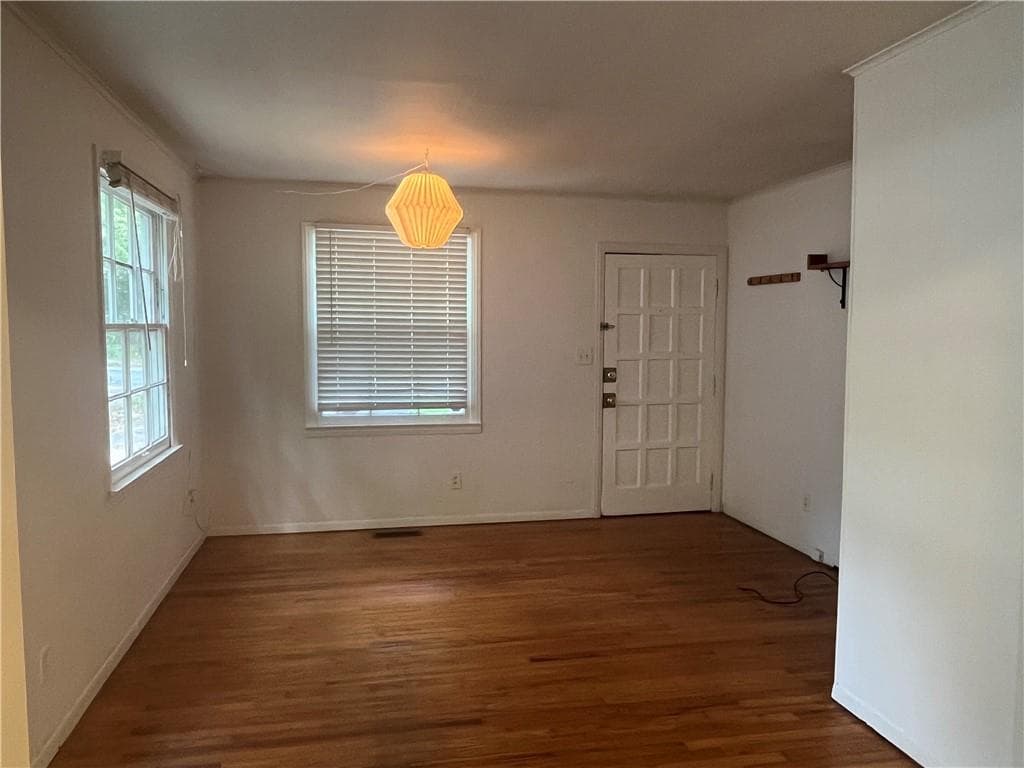 2 bedroom, 1 bathroom, 720 sq ft single family residence for rent at 1612 Tallulah Street, Atlanta, GA 30318 for $1,650 a month — photo 6