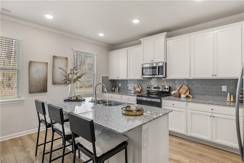 4 bedroom, 3 bathroom, 2,506 sq ft single family residence for sale at 211 Whispering Pines Avenue, Conyers, GA 30094 — photo 4
