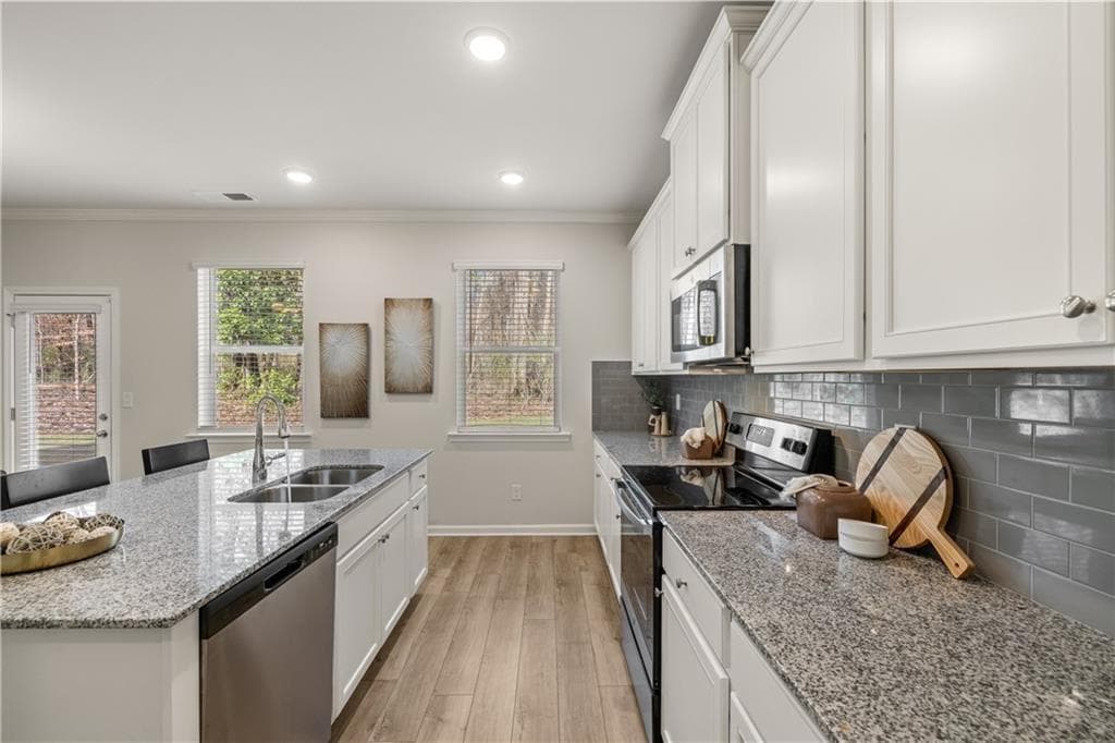 4 bedroom, 3 bathroom, 2,506 sq ft single family residence for sale at 211 Whispering Pines Avenue, Conyers, GA 30094 — photo 8