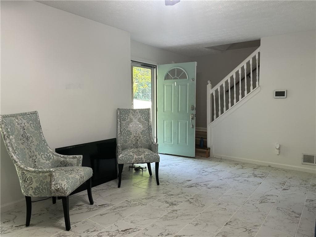 5 bedroom, 3 bathroom, 1,674 sq ft single family residence for sale at 4208 Logans Terrace, Loganville, GA 30052 — photo 8