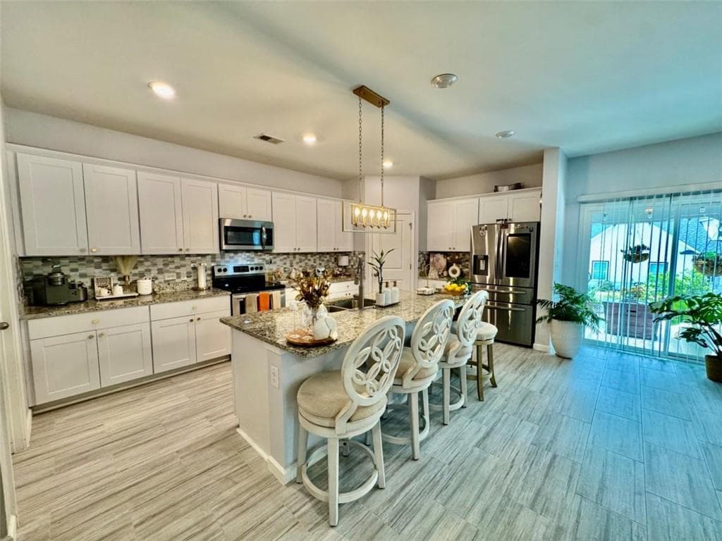 5 bedroom, 3 bathroom, 2,182 sq ft single family residence for sale at 79 Blue River Court, Pendergrass, GA 30567 — photo 7