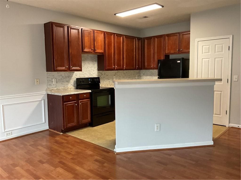 3 bedroom, 3 bathroom, 1,430 sq ft townhouse under contract at 2555 Flat Shoals Road 1703, Atlanta, GA 30349 — photo 5