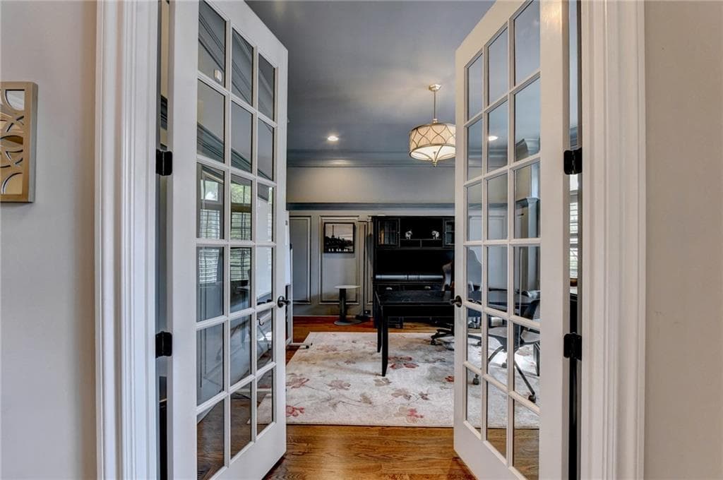 6 bedroom, 7 bathroom, 7,610 sq ft single family residence for sale at 215 Penrith Place, Atlanta, GA 30350 — photo 4