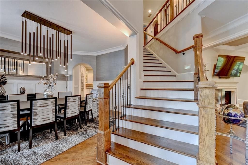 6 bedroom, 7 bathroom, 7,610 sq ft single family residence for sale at 215 Penrith Place, Atlanta, GA 30350 — photo 6