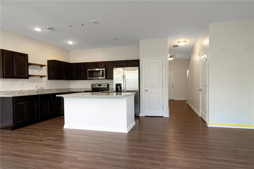3 bedroom, 3 bathroom, 1,496 sq ft townhouse for rent at 6353 Mountain Home Way, Mableton, GA 30126 for $2,200 a month — photo 7