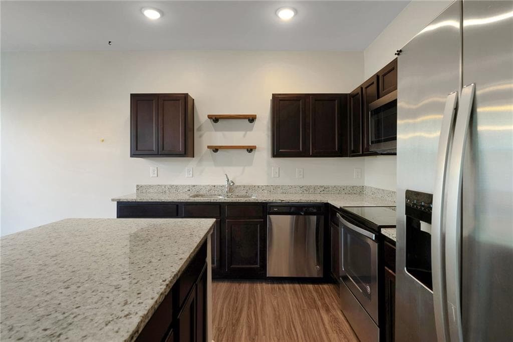 3 bedroom, 3 bathroom, 1,496 sq ft townhouse for rent at 6353 Mountain Home Way, Mableton, GA 30126 for $2,200 a month — photo 8