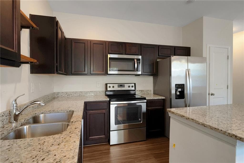 3 bedroom, 3 bathroom, 1,496 sq ft townhouse for rent at 6353 Mountain Home Way, Mableton, GA 30126 for $2,200 a month — photo 9