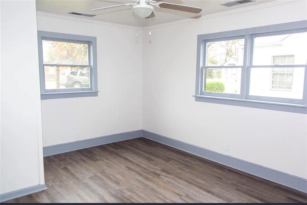 2 bedroom, 1 bathroom, 744 sq ft single family residence for rent at 2418 Crestview Avenue, Decatur, GA 30032 for $1,525 a month — photo 6