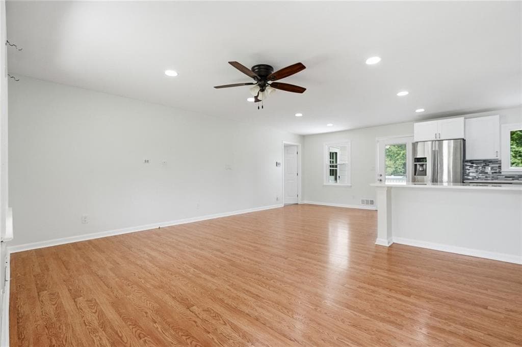 4 bedroom, 3 bathroom single family residence under contract at 110 Point View Court, Tyrone, GA 30290 — photo 5