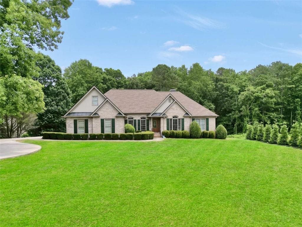 6 bedroom, 5 bathroom, 6,557 sq ft single family residence for sale at 46 Riverview Drive, Dawsonville, GA 30534 — photo 8