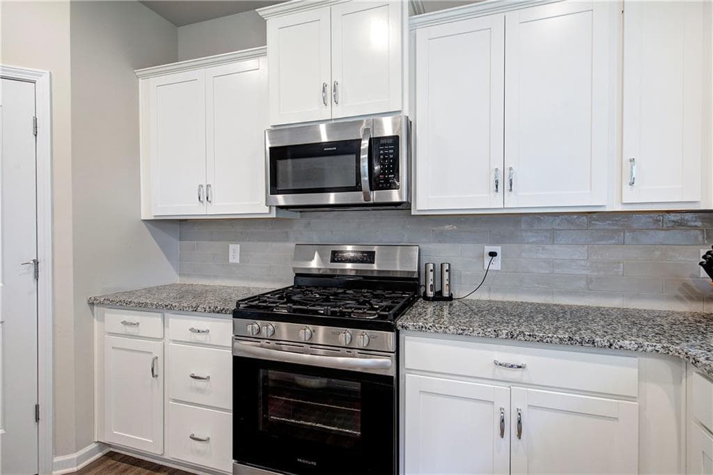 4 bedroom, 3 bathroom, 2,384 sq ft single family residence for sale at 10 Westover Road, Cartersville, GA 30120 — photo 9