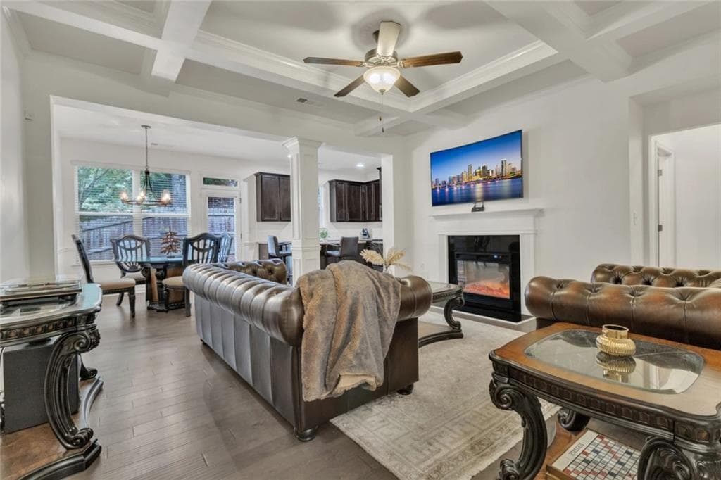 3 bedroom, 3 bathroom, 1,880 sq ft townhouse for sale at 1563 BUTTERNUT Cove, Stone Mountain, GA 30083