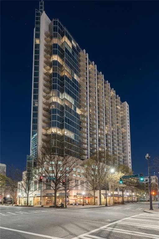 2 bedroom, 2 bathroom, 1,211 sq ft condominium for sale at 860 Peachtree Street 2314, Atlanta, GA 30308 — photo 2