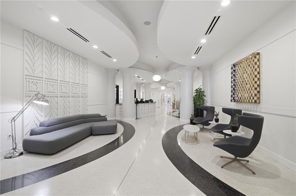 2 bedroom, 2 bathroom, 1,211 sq ft condominium for sale at 860 Peachtree Street 2314, Atlanta, GA 30308 — photo 5
