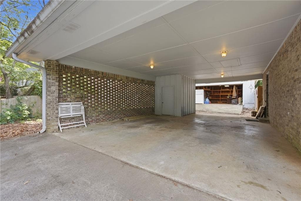 4 bedroom, 3 bathroom, 2,538 sq ft single family residence for sale at 4362 White Oak Drive, Buford, GA 30518 — photo 3