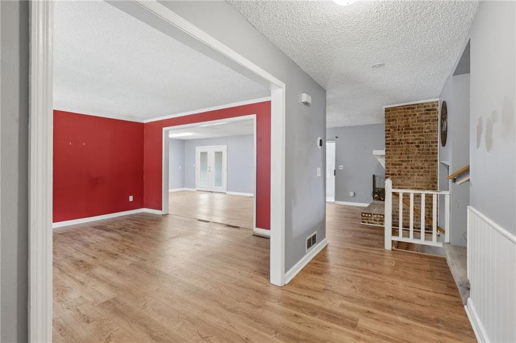 4 bedroom, 3 bathroom, 2,538 sq ft single family residence for sale at 4362 White Oak Drive, Buford, GA 30518 — photo 5