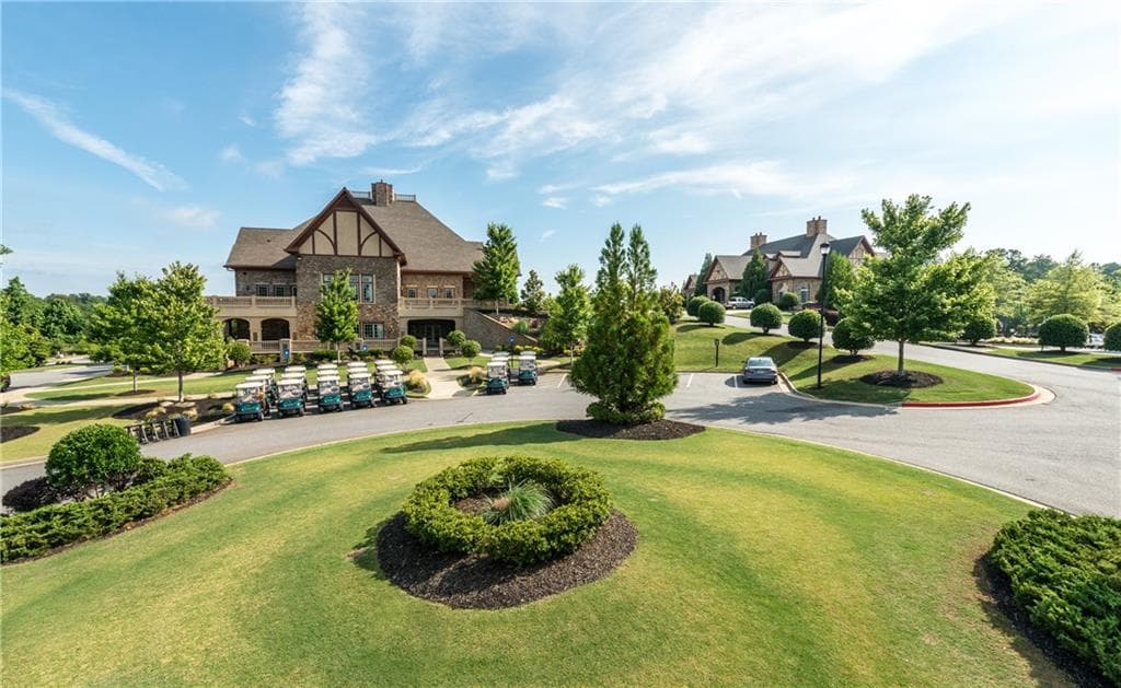 4 bedroom, 5 bathroom, 4,535 sq ft single family residence under contract at 3635 Cottage Drive, Alpharetta, GA 30004 — photo 3