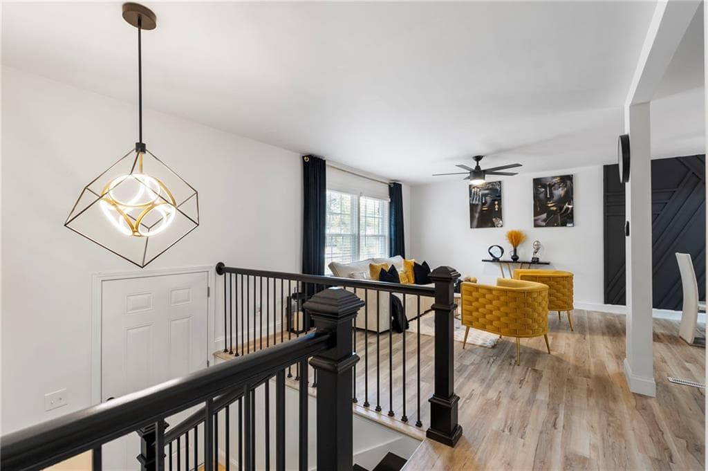 4 bedroom, 2 bathroom, 2,215 sq ft single family residence under contract at 1969 Valley Ridge Drive, Atlanta, GA 30331 — photo 8